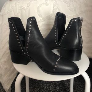 Steve Madden Cut Out Black Ankle Boots